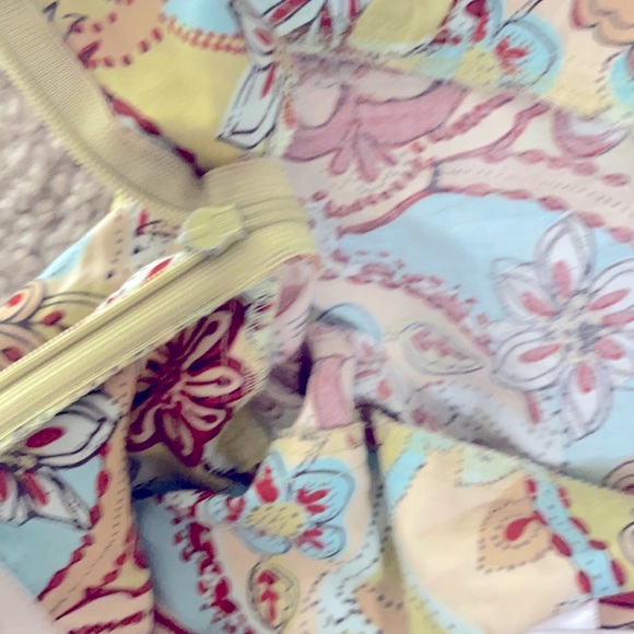 Ann Taylor Loft halter floral top- FREE with any other purchase - Picture 3 of 4